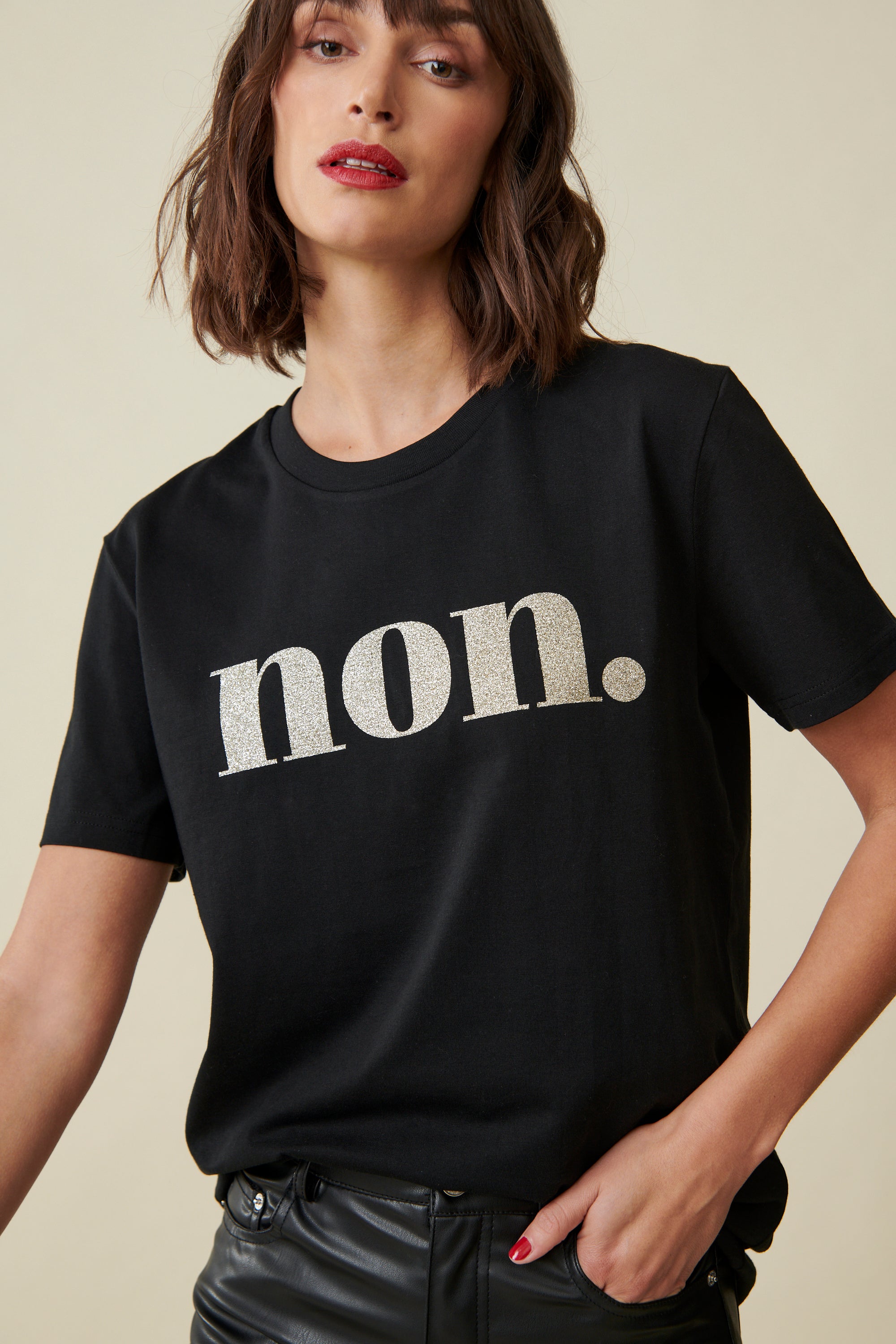 non. T-Shirt – schwarz / glitzer